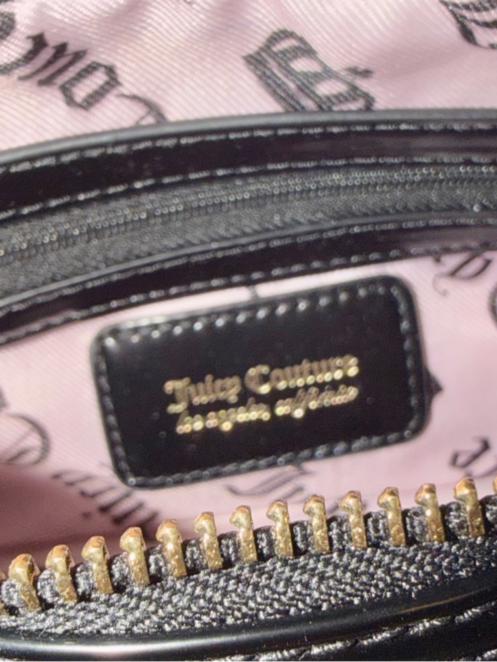 Juicy Couture - Black Patent Shoulder Bag with Gold Chain and Heart Charms - Picture 9 of 9